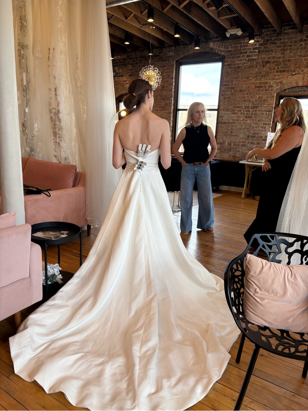 NEVER WORN - wedding dress